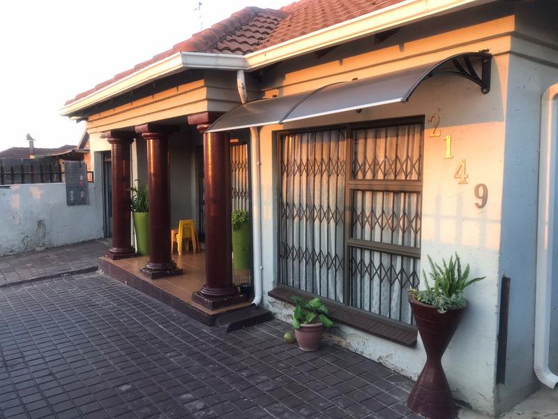 4 Bedroom Property for Sale in Ebony Park Gauteng