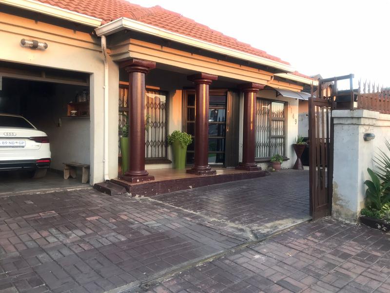 4 Bedroom Property for Sale in Ebony Park Gauteng