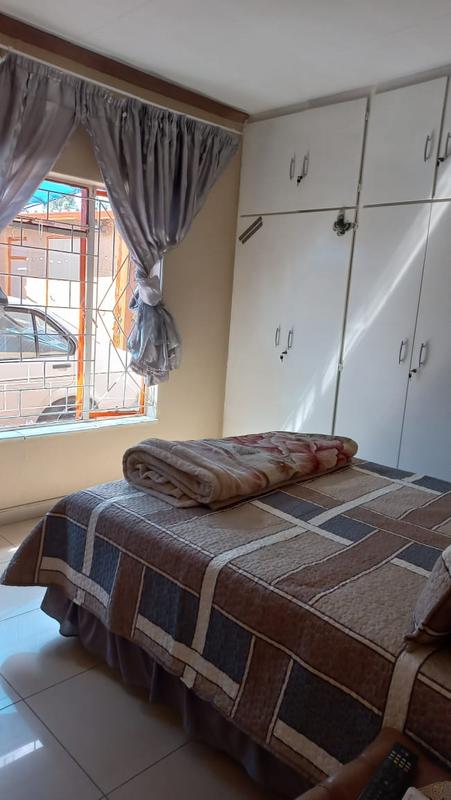 4 Bedroom Property for Sale in Lenasia Gauteng