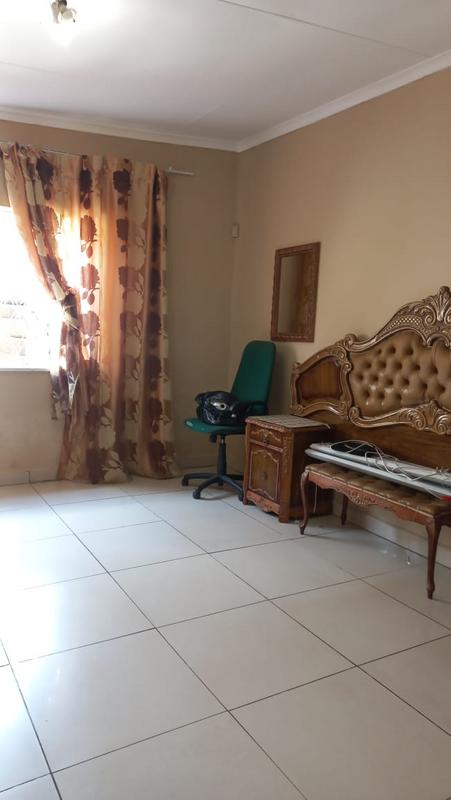 4 Bedroom Property for Sale in Lenasia Gauteng