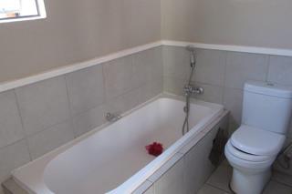 2 Bedroom Property for Sale in South Hills Gauteng
