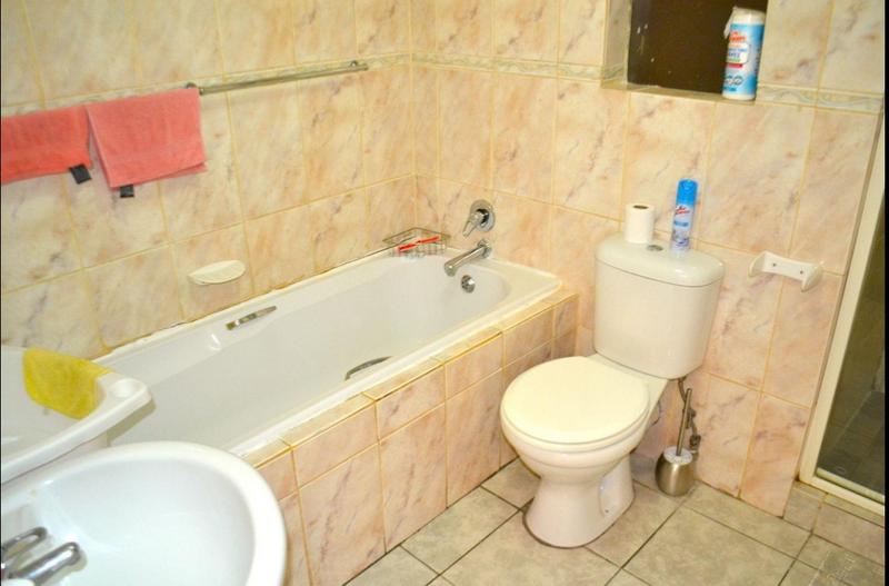 2 Bedroom Property for Sale in Winchester Hills Gauteng