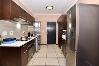 2 Bedroom Property for Sale in Noordwyk Gauteng