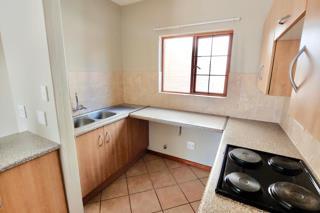 2 Bedroom Property for Sale in Noordwyk Gauteng