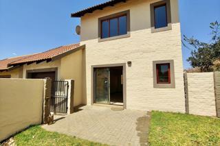 2 Bedroom Property for Sale in Noordwyk Gauteng