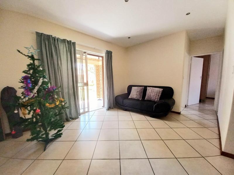 2 Bedroom Property for Sale in Noordwyk Gauteng