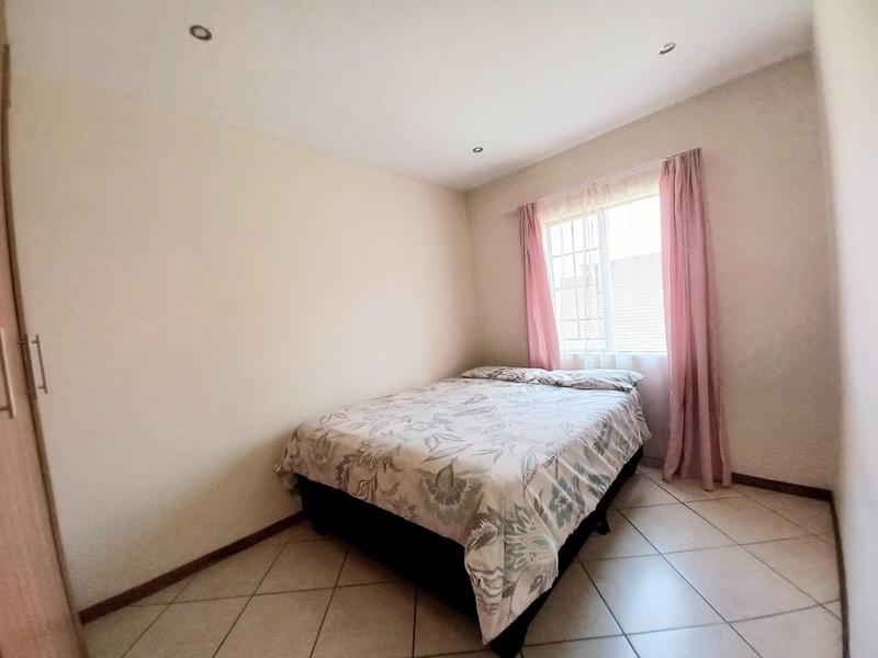 2 Bedroom Property for Sale in Noordwyk Gauteng