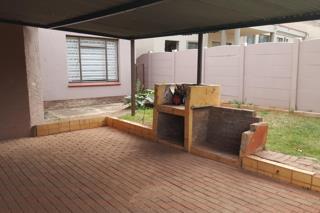 3 Bedroom Property for Sale in Lindhaven Gauteng