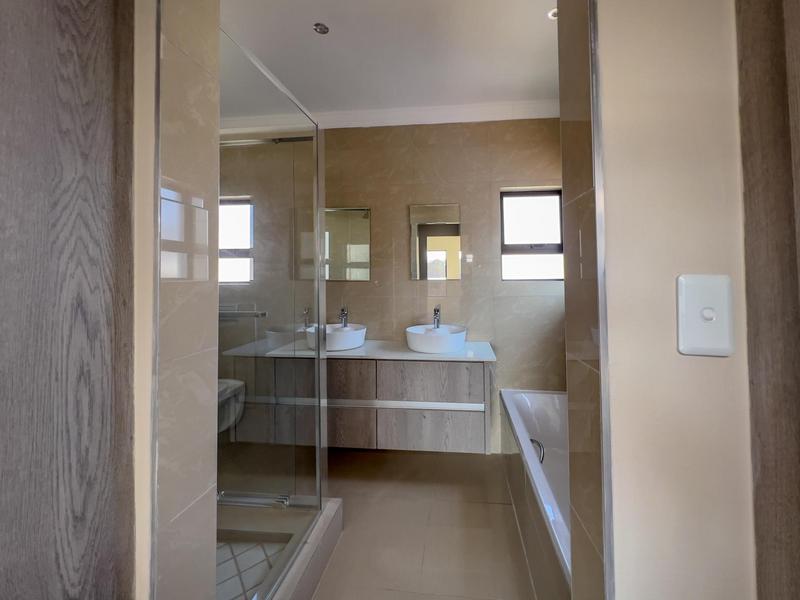 4 Bedroom Property for Sale in Roodeplaat Gauteng