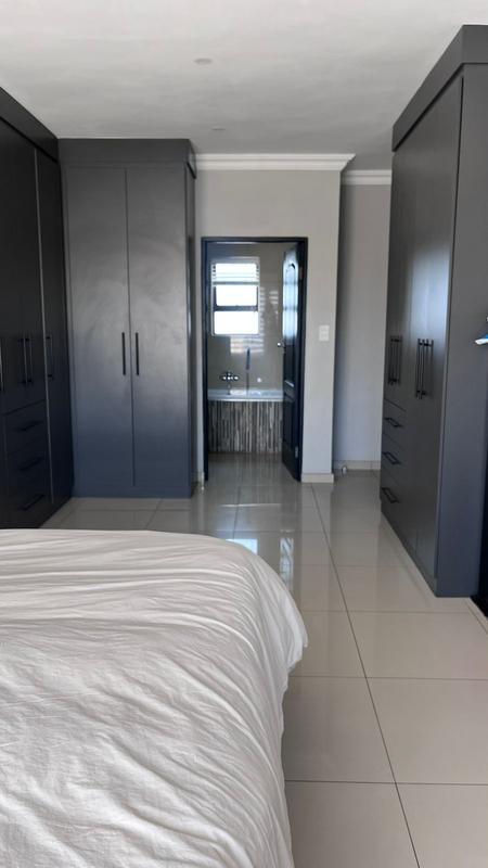 5 Bedroom Property for Sale in Doornpoort Gauteng