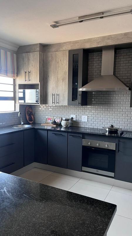 5 Bedroom Property for Sale in Doornpoort Gauteng