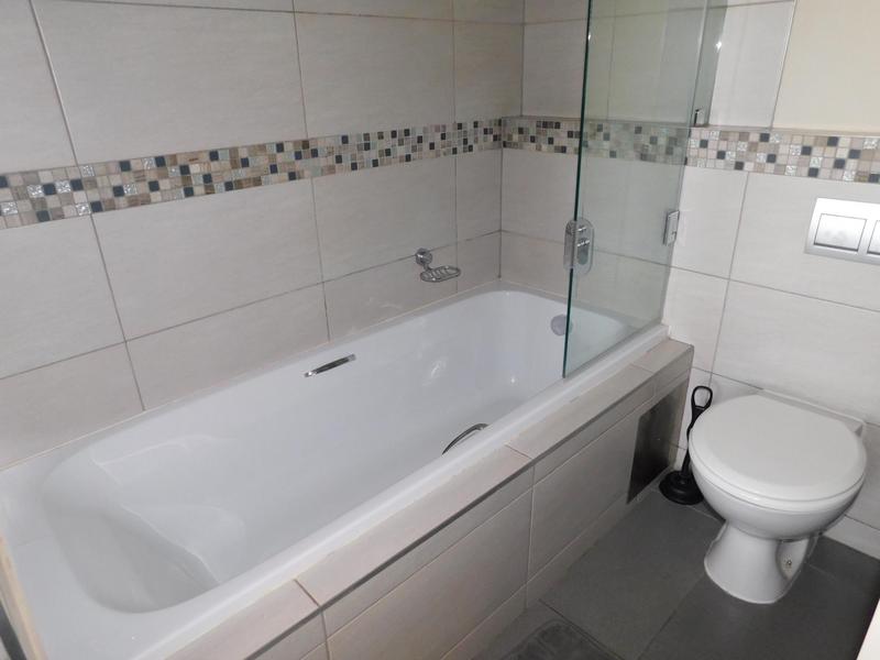 1 Bedroom Property for Sale in Hatfield Gauteng