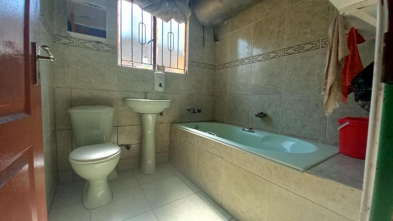 2 Bedroom Property for Sale in Tembisa Gauteng