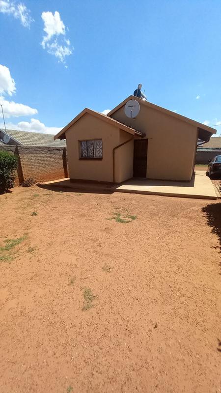 2 Bedroom Property for Sale in Lawley Gauteng