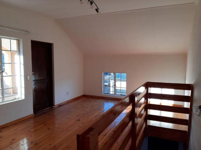 2 Bedroom Property for Sale in Erand Gardens Gauteng