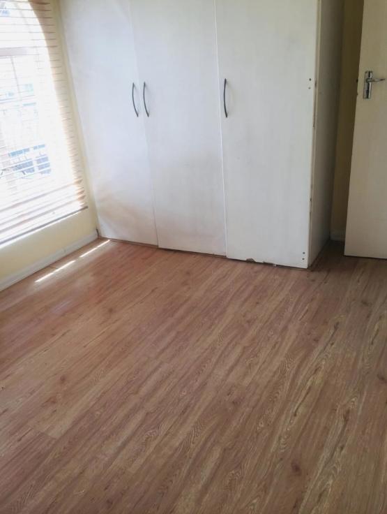 2 Bedroom Property for Sale in Erand Gardens Gauteng