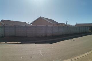 2 Bedroom Property for Sale in Savanna City Gauteng