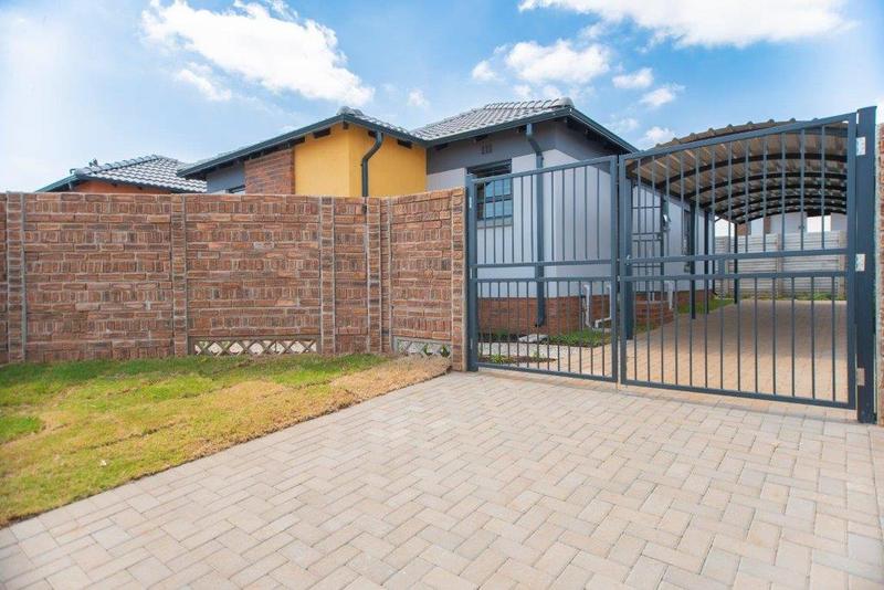 3 Bedroom Property for Sale in Sky City Gauteng