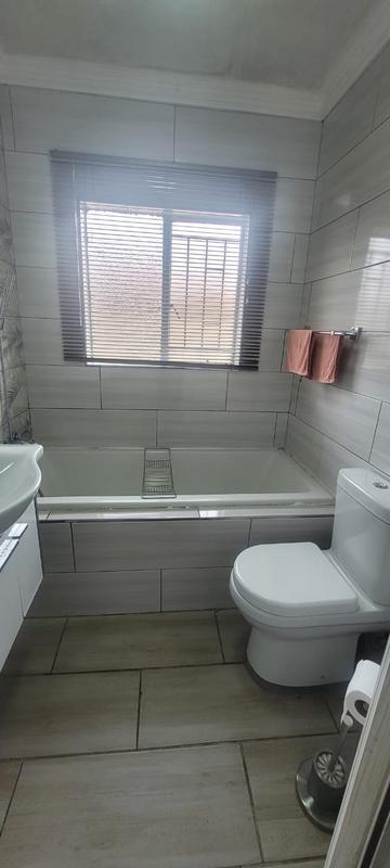 2 Bedroom Property for Sale in Groblerpark Gauteng