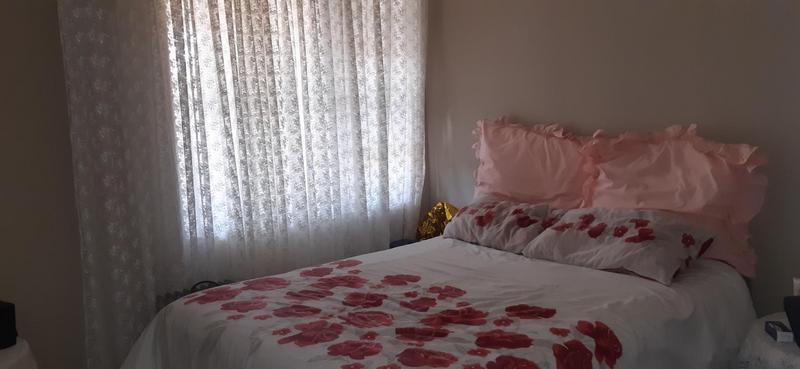 To Let 4 Bedroom Property for Rent in Westbury Gauteng
