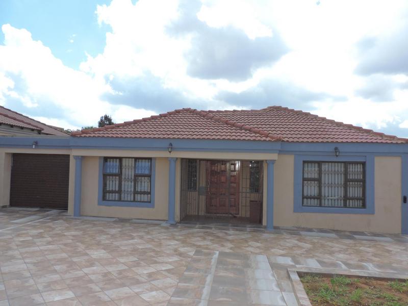 3 Bedroom Property for Sale in Birch Acres Gauteng