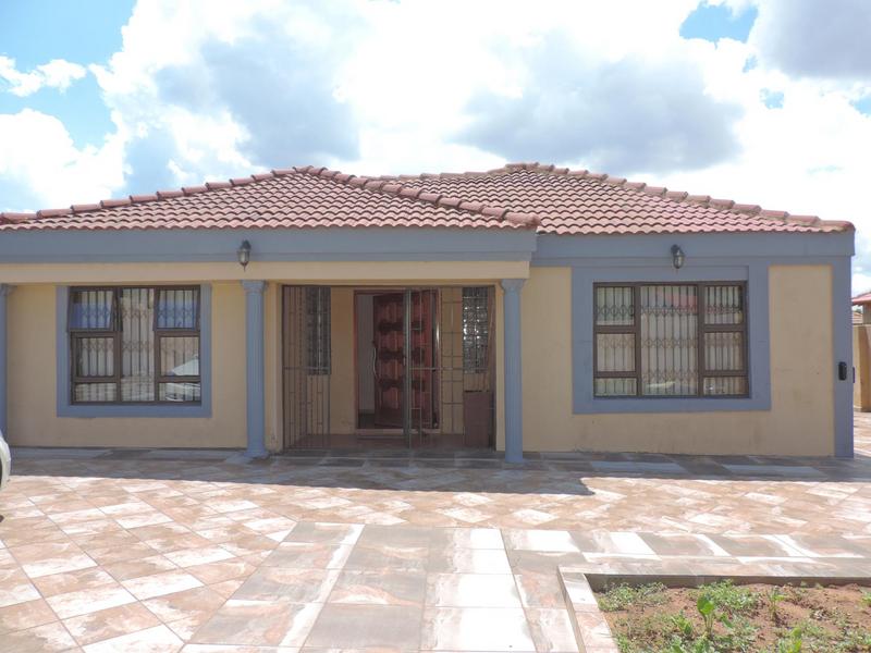 3 Bedroom Property for Sale in Birch Acres Gauteng