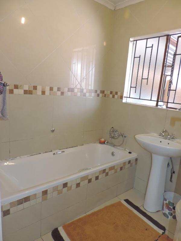 3 Bedroom Property for Sale in Birch Acres Gauteng