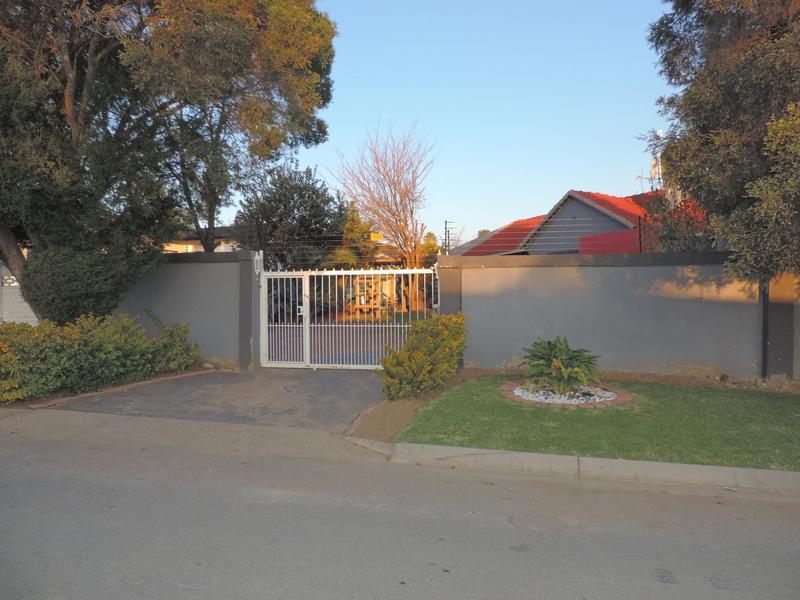 3 Bedroom Property for Sale in Birch Acres Gauteng