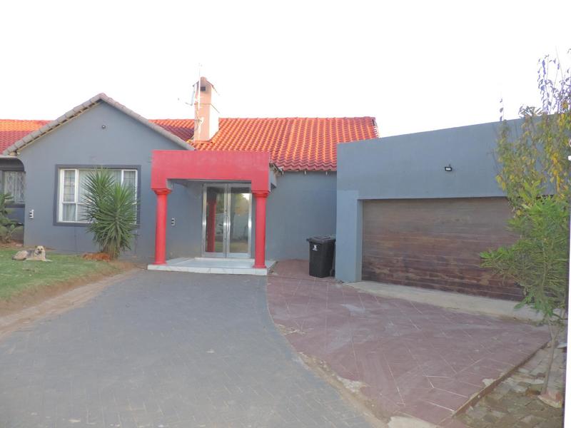 3 Bedroom Property for Sale in Birch Acres Gauteng