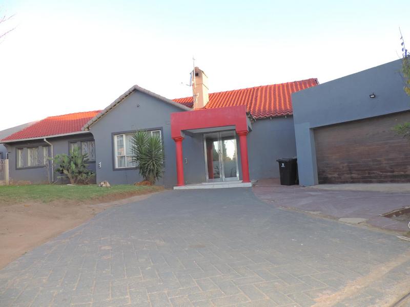 3 Bedroom Property for Sale in Birch Acres Gauteng