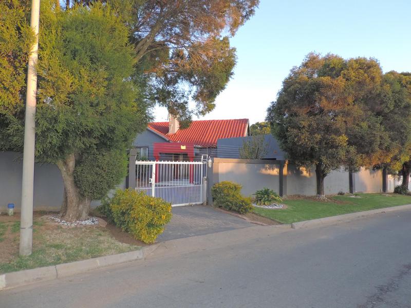 3 Bedroom Property for Sale in Birch Acres Gauteng