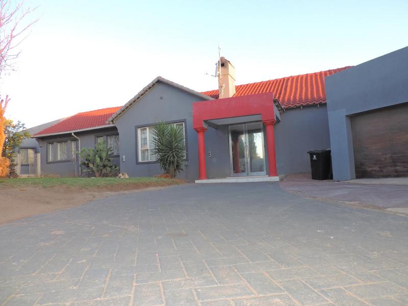 3 Bedroom Property for Sale in Birch Acres Gauteng