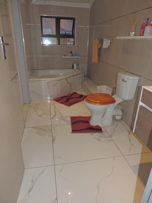 3 Bedroom Property for Sale in Birch Acres Gauteng