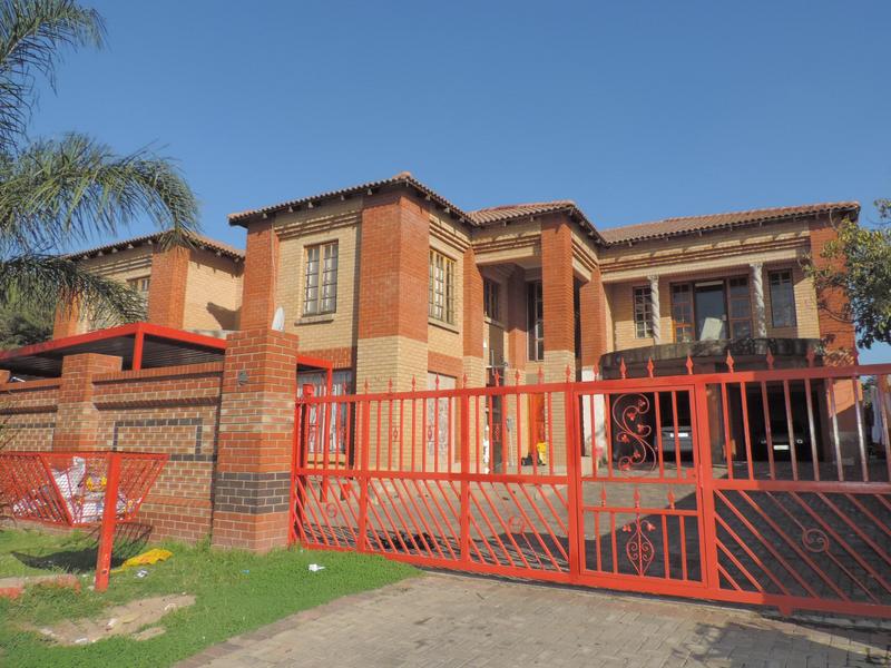 13 Bedroom Property for Sale in Birch Acres Gauteng