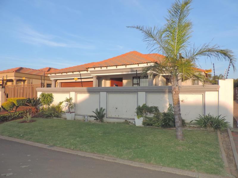 4 Bedroom Property for Sale in Birch Acres Gauteng