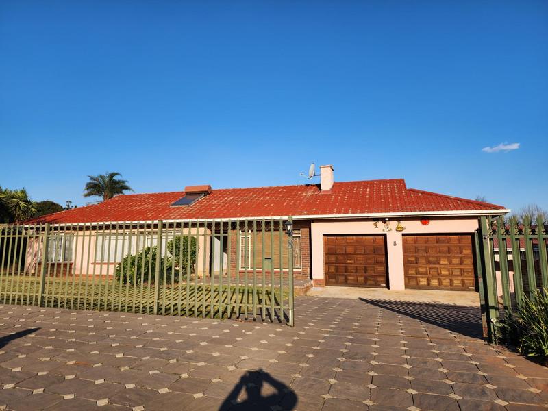 4 Bedroom Property for Sale in Birchleigh Gauteng