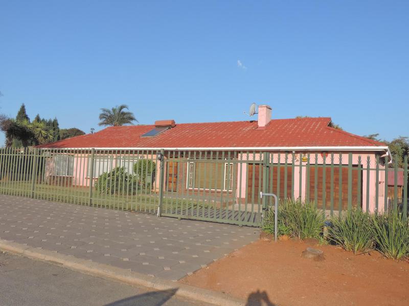 4 Bedroom Property for Sale in Birchleigh Gauteng