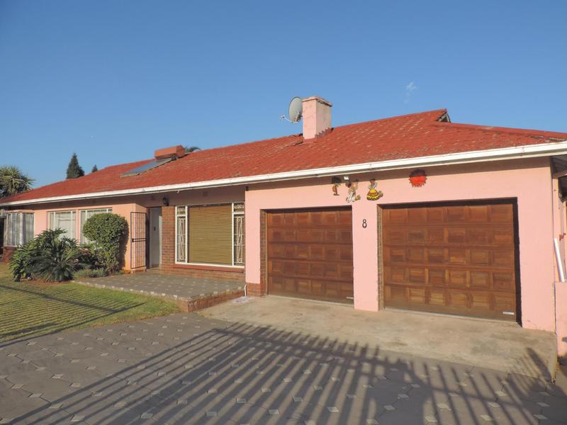 4 Bedroom Property for Sale in Birchleigh Gauteng