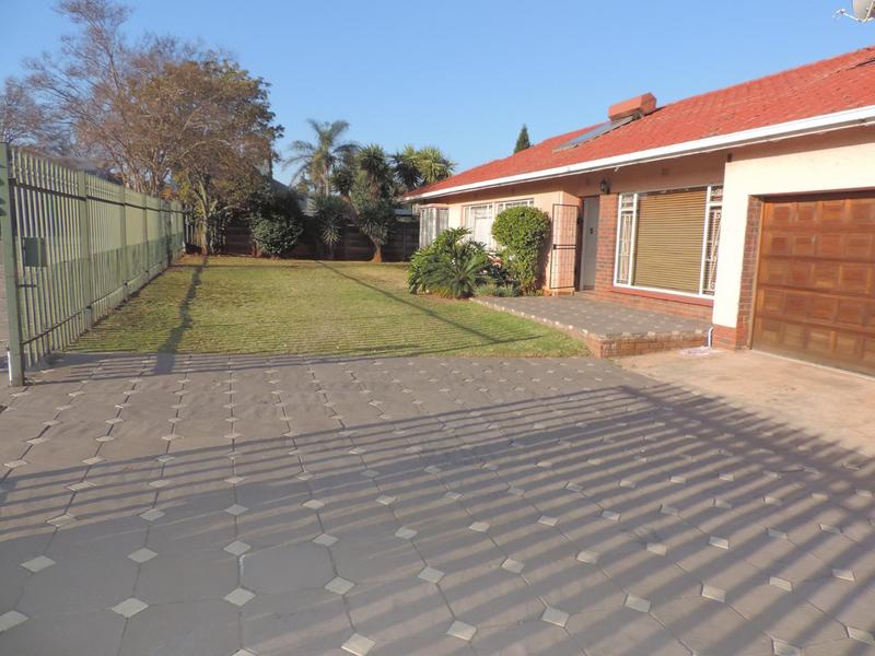 4 Bedroom Property for Sale in Birchleigh Gauteng