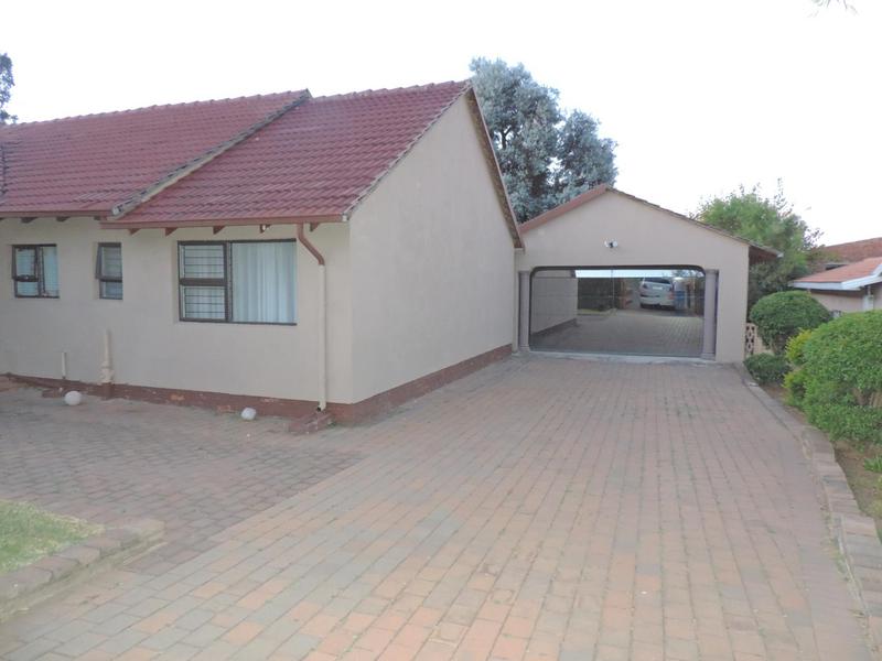 4 Bedroom Property for Sale in Norkem Park Gauteng