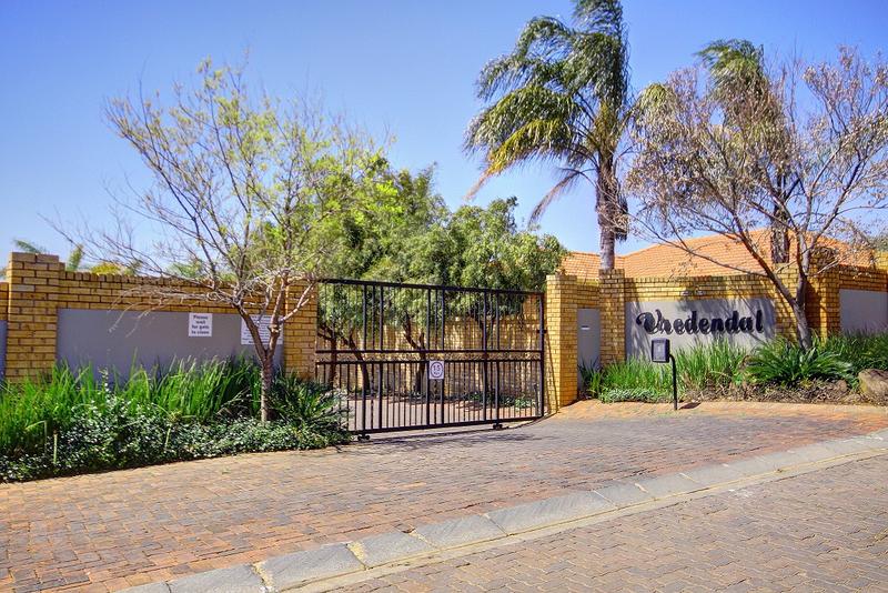 3 Bedroom Property for Sale in Pinehaven Gauteng