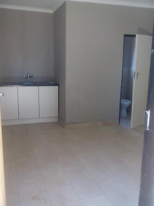 To Let 1 Bedroom Property for Rent in Vosloorus Ext 6 Gauteng