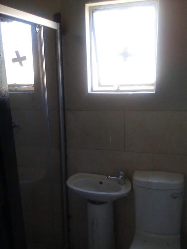 To Let 1 Bedroom Property for Rent in Vosloorus Ext 6 Gauteng