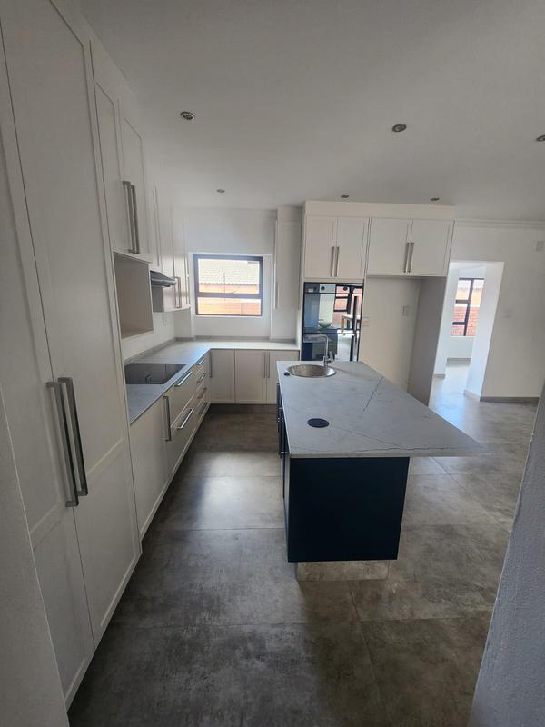 3 Bedroom Property for Sale in Erasmia Gauteng