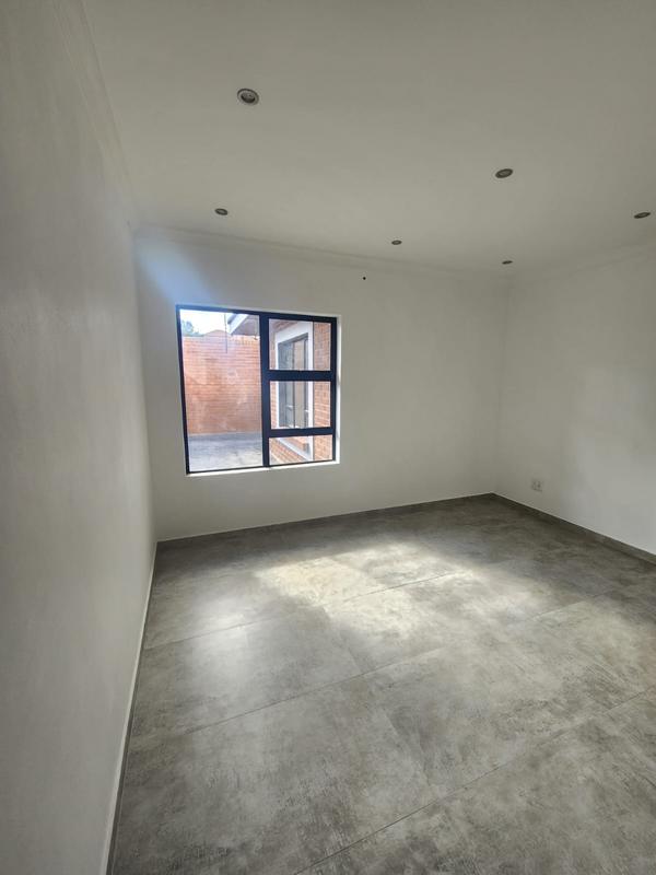 3 Bedroom Property for Sale in Erasmia Gauteng