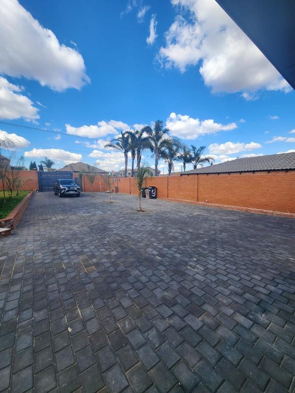 3 Bedroom Property for Sale in Erasmia Gauteng