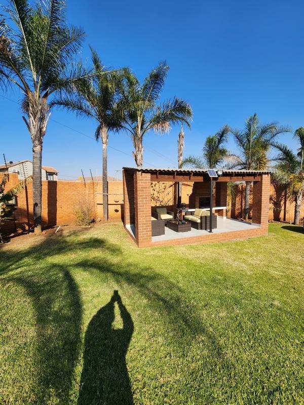 3 Bedroom Property for Sale in Erasmia Gauteng