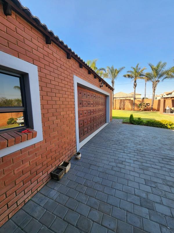 3 Bedroom Property for Sale in Erasmia Gauteng