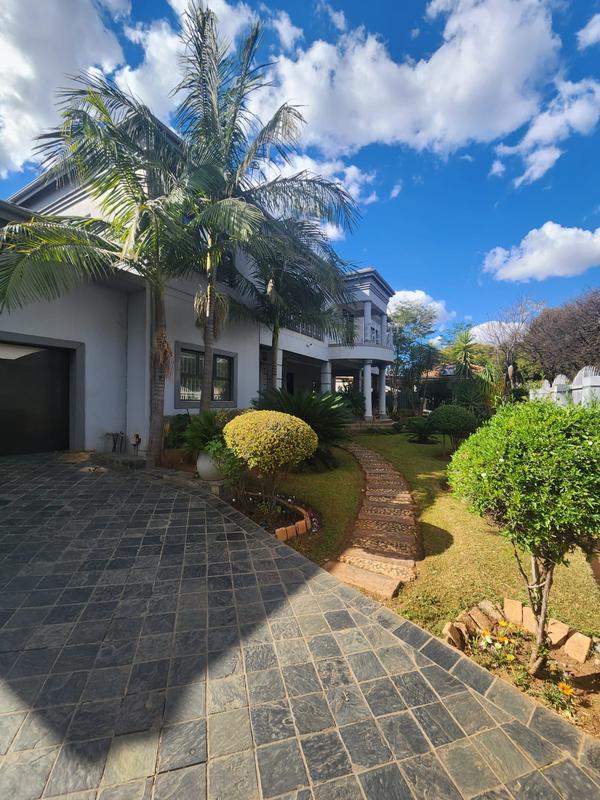 5 Bedroom Property for Sale in Erasmia Gauteng