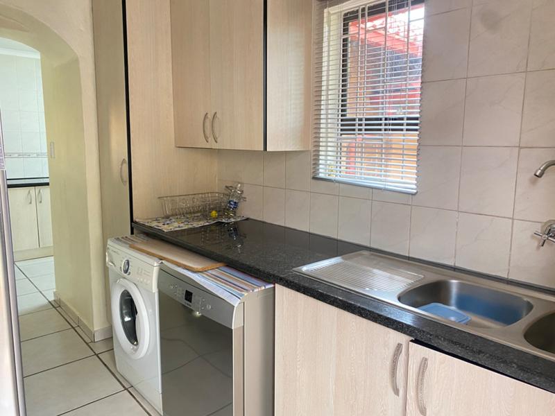 3 Bedroom Property for Sale in Heuweloord Gauteng